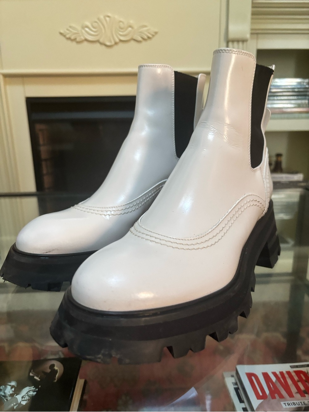 ✨ Alexander McQueen Leather Colorblock Chelsea Boots ✨